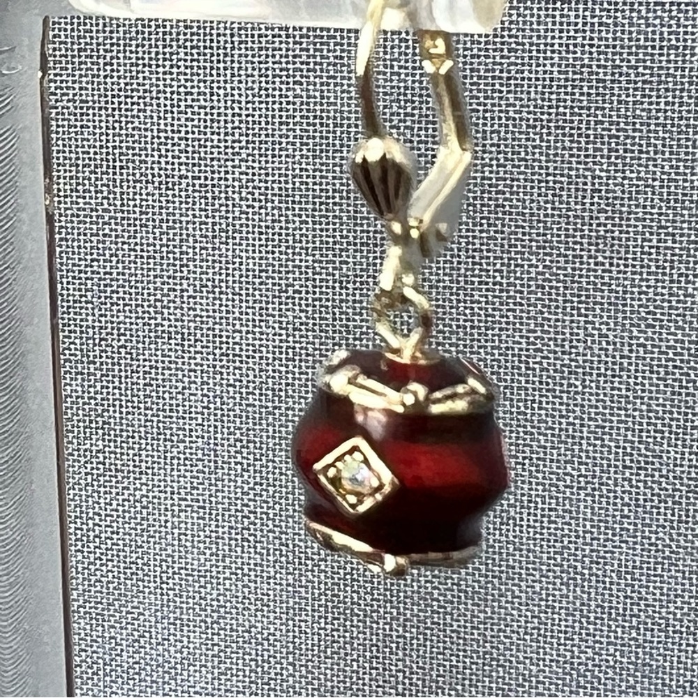 Fun leverback dangles - Picture 5 of 6